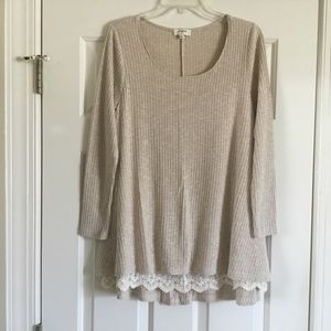 3/$15 UMGEE tan ribbed lace hem long tunic S